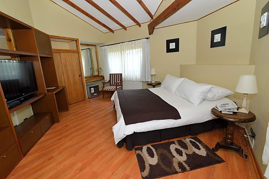 Howard Johnson Hotel Rinconada de Los Andes