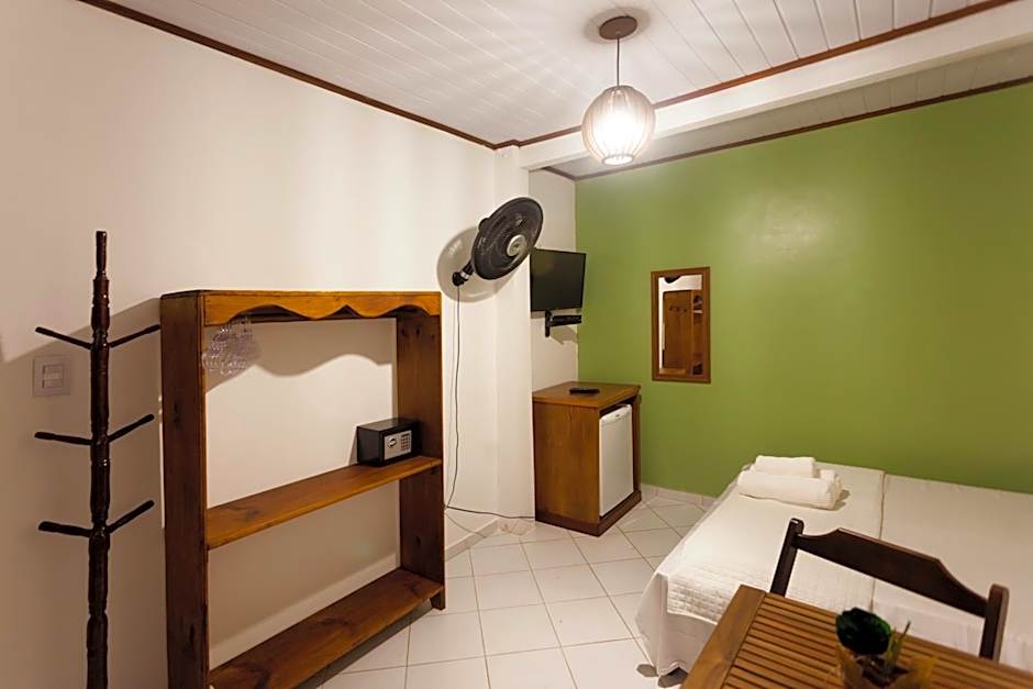 Pousada Quatro Estacoes