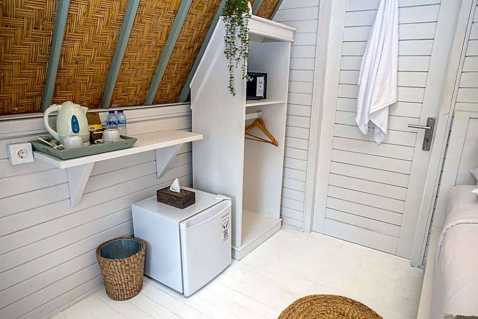 D'Yuki Huts Lembongan