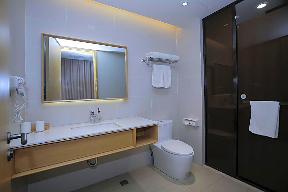 JI Hotel Jiayuguan Pedestrian Street