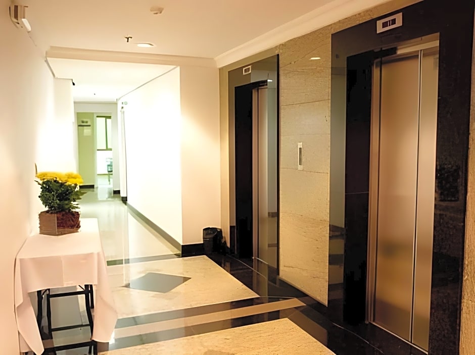 Hotel Continental Business - 200 metros do Complexo Hospitalar Santa Casa