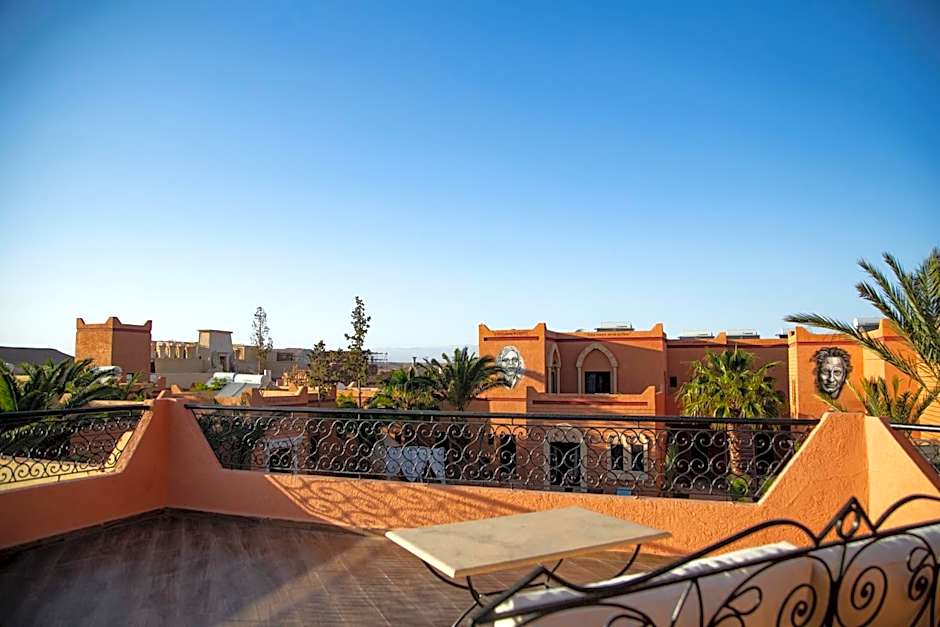 Oscar Hotel by Atlas Studios