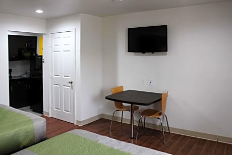 Deluxe Quadruple Room - Smoking