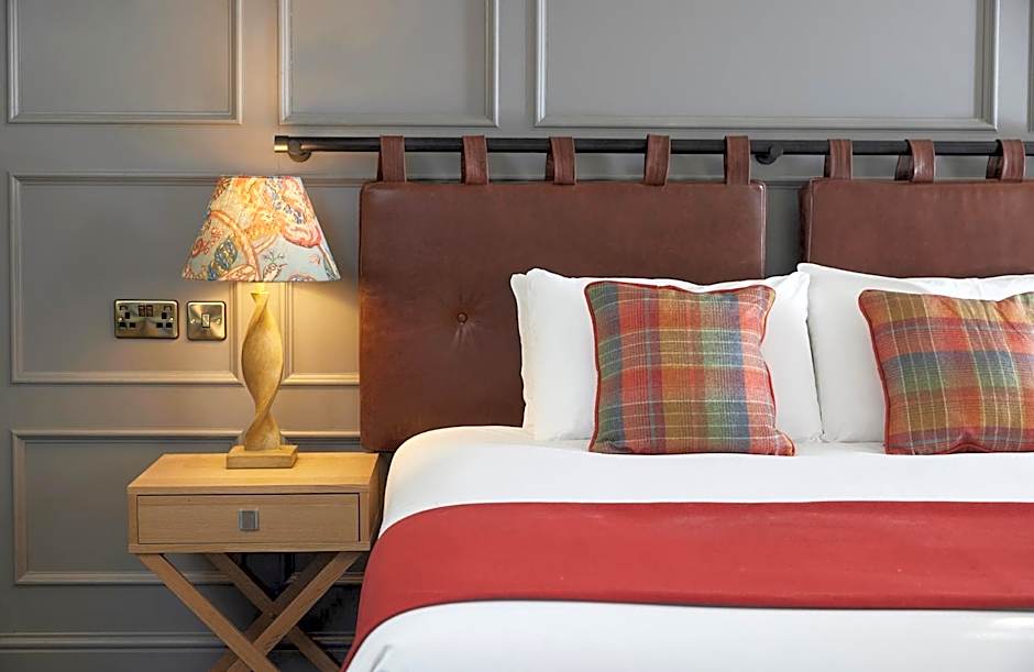 Castle Hotel by Chef & Brewer Collection