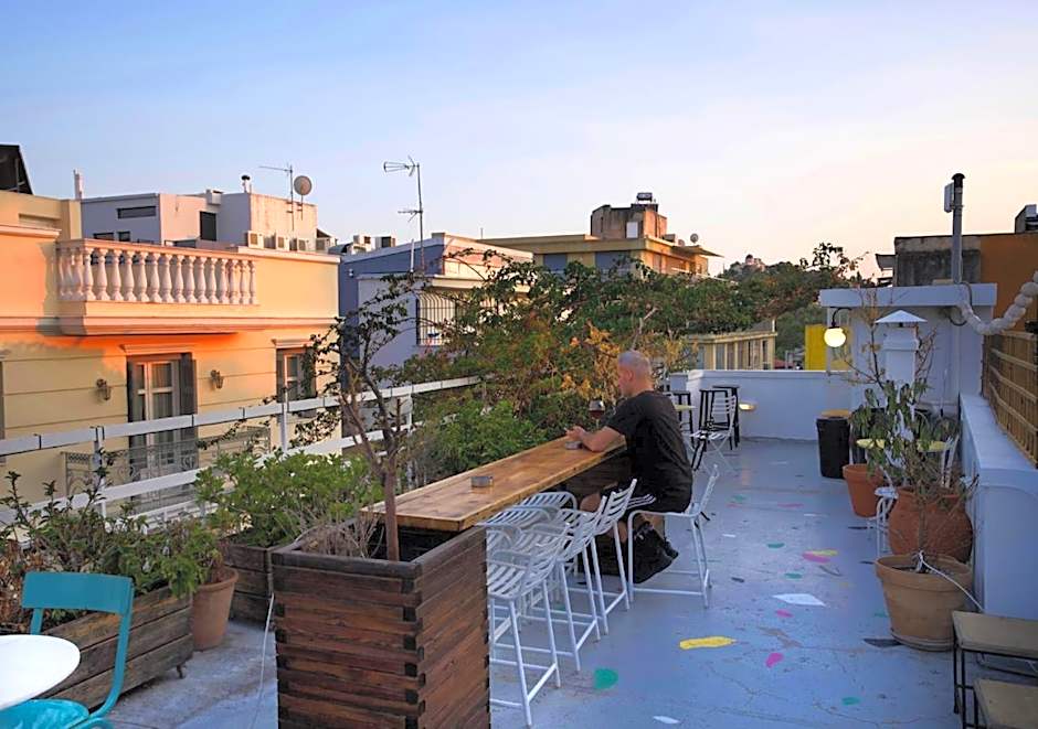 Live in Athens, PSYRRI Meet Me Here Apartments