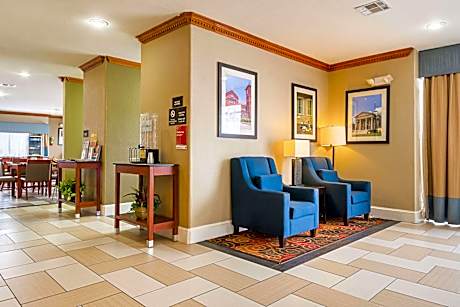 1 King Bed, Suite, Nonsmoking