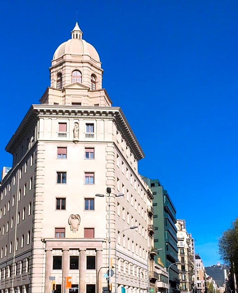 Amister Apartments