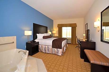 Suite-1 King Bed Non-Smoking Whirlpool Microwave And Refrigerator Wi-Fi Full Breakfast