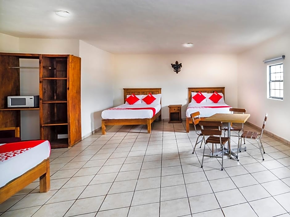 OYO Casa Banqueta Alta, Antigua Estación del Ferrocaril, Guanajuato Centro
