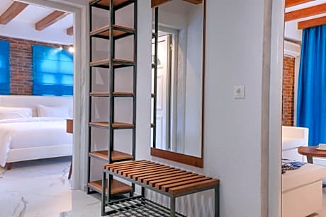 Suite with Pool View