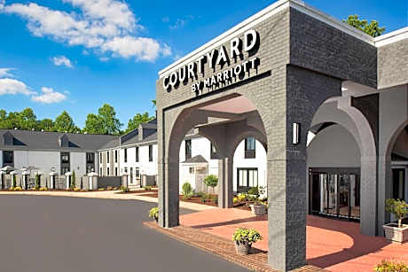 Courtyard by Marriott Winston-Salem University
