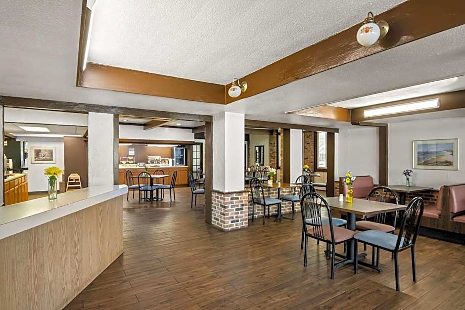 Econo Lodge Manistee