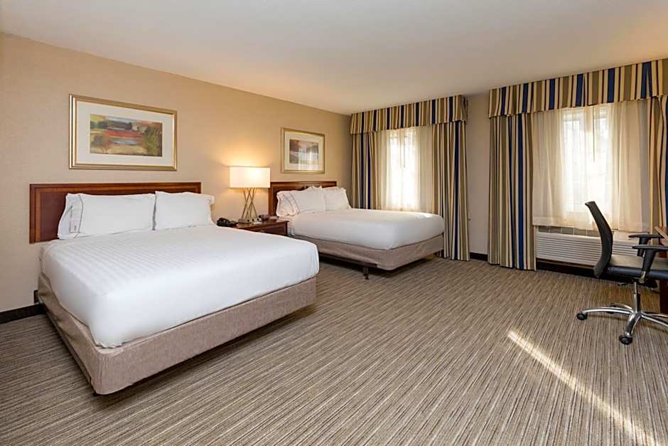 Holiday Inn Express Des Moines - At Drake University – Des Moines, IA