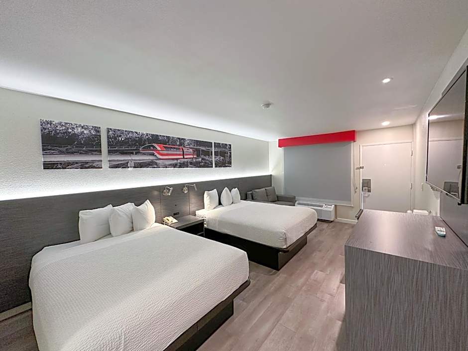 Ramada by Wyndham Anaheim Convention Center