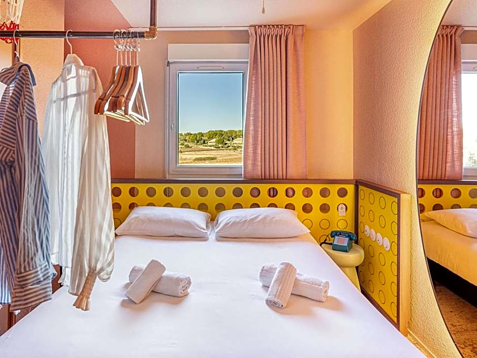 greet hôtel Pont du Gard - Route d'Avignon