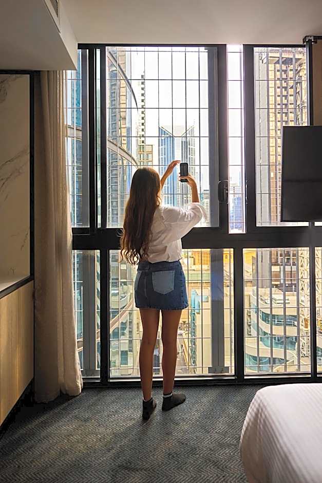 Brady Hotels Jones Lane