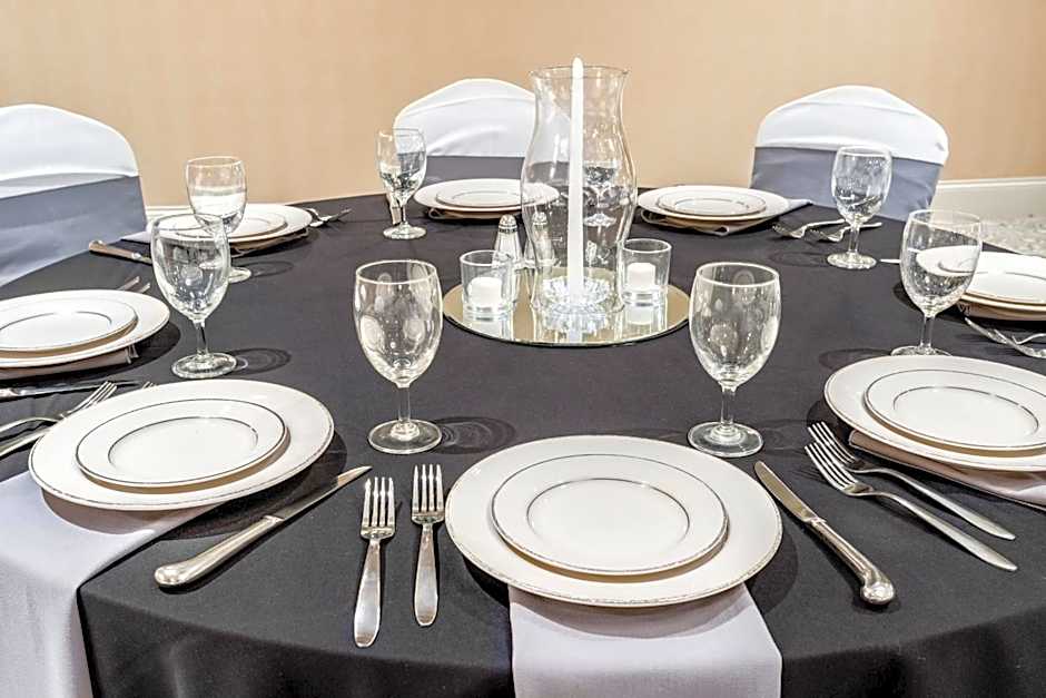 Holiday Inn Lafayette-City Centre By IHG