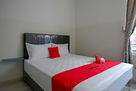 RedDoorz near Tamansari Shopping Center Salatiga