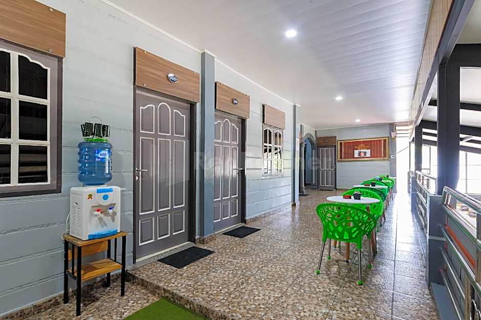 Hotel 78 Parapat Mitra RedDoorz