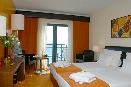 Twin Room with Sea View