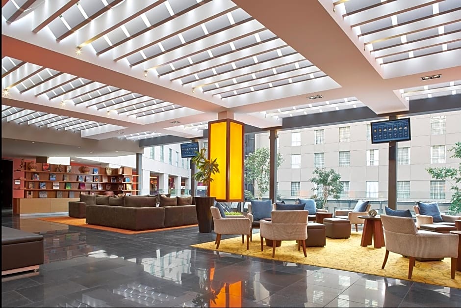 Courtyard by Marriott Mexico City Airport