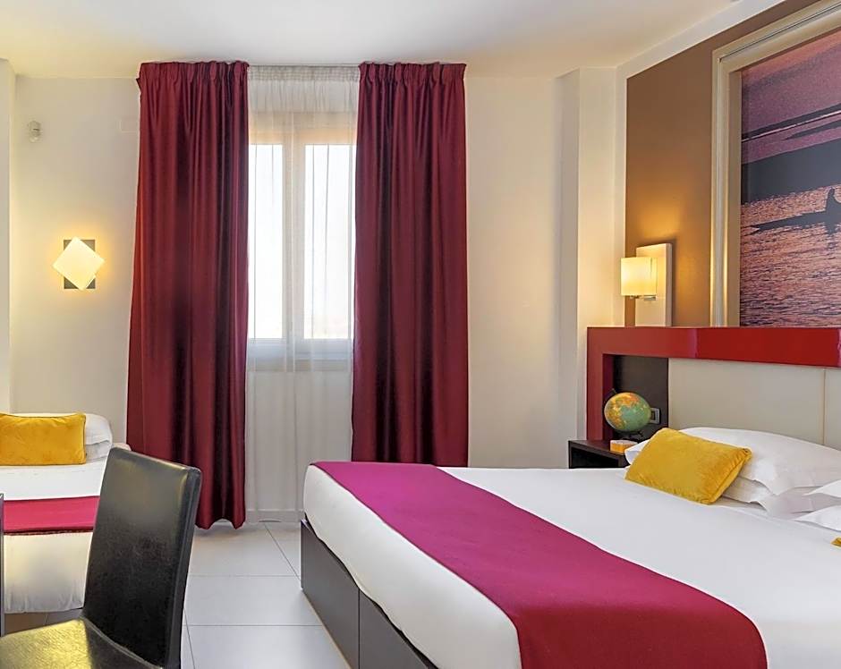 Kairos Garda Hotel
