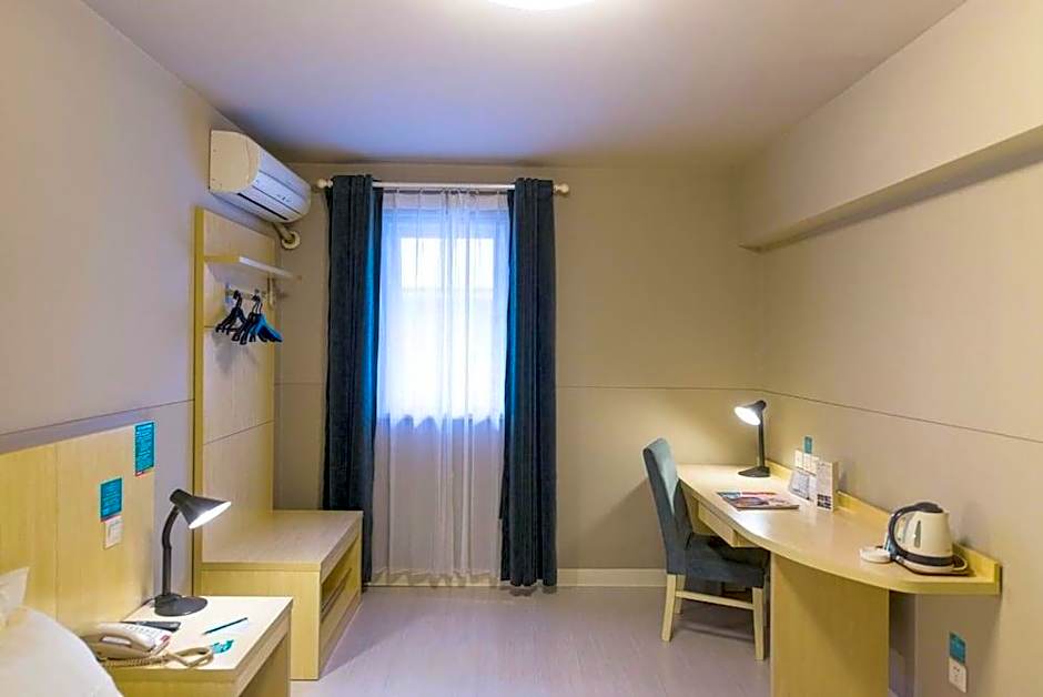 Jinjiang Inn Changchun Quan'an Plaza Airport Bus Station