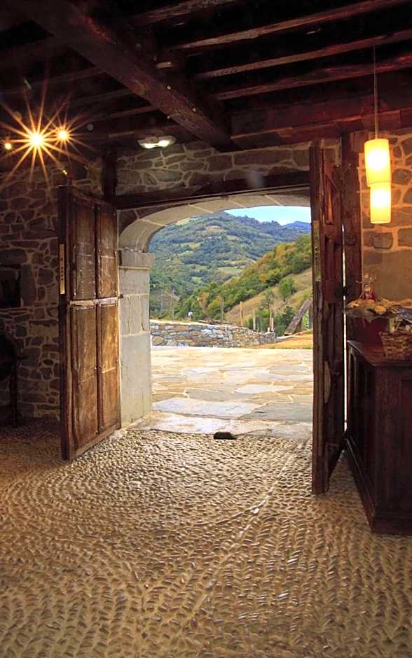 Casona de El Castañíu