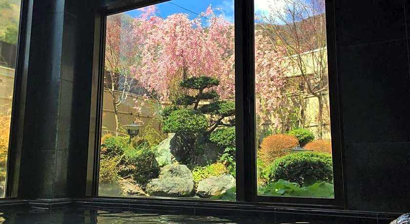 Shoji Mount Hotel