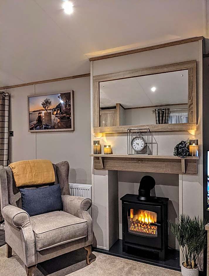 Tattershall Lakes - Merlin Point