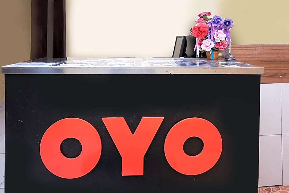 OYO 89819 Raz Hotel Kelulut