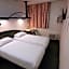Good Night Hotel