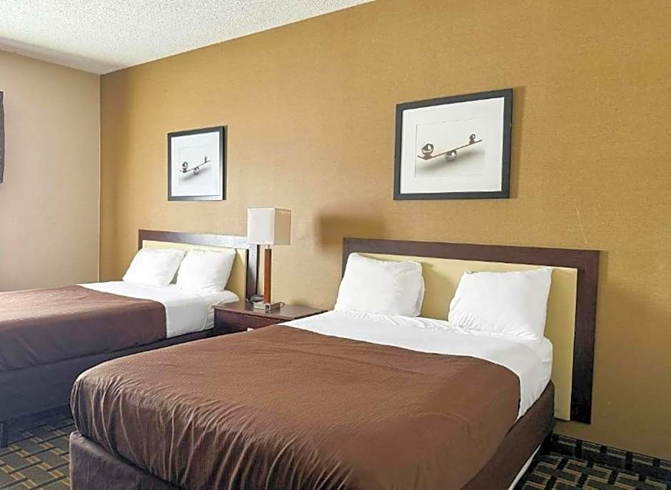 FairBridge Inn & Suites Batavia-Darien Amusement Park