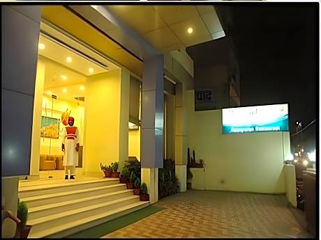 Hotel Janhvi International