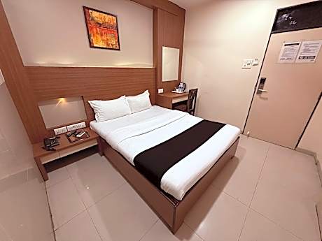 Hotel Alka Residency