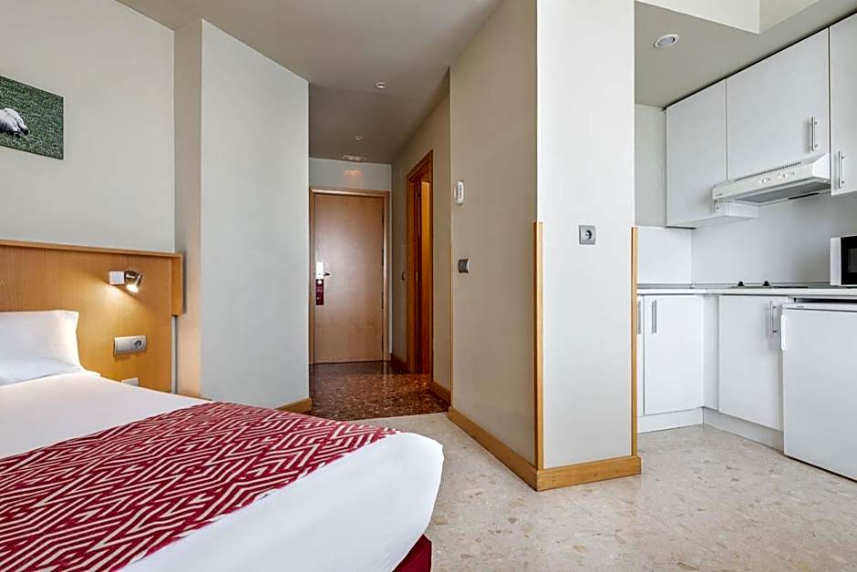 Aparthotel Exe Campus San Mamés
