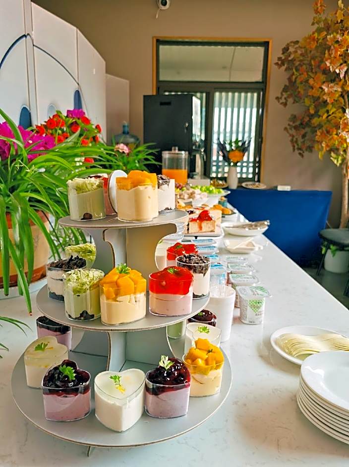 Lavande Hotel Kunming  West Mountain Wanda Plaza