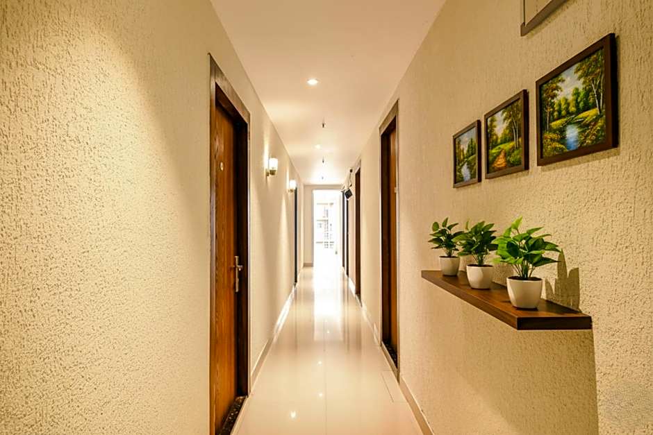FabHotel Lake View Topsia - China Town