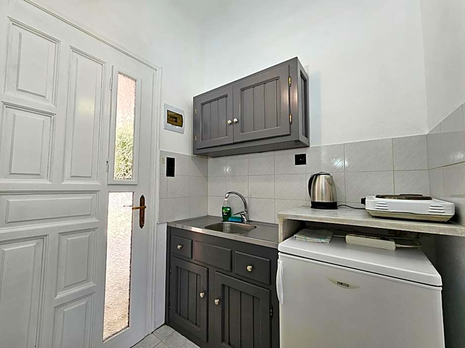 Pavlis Studios Kampos