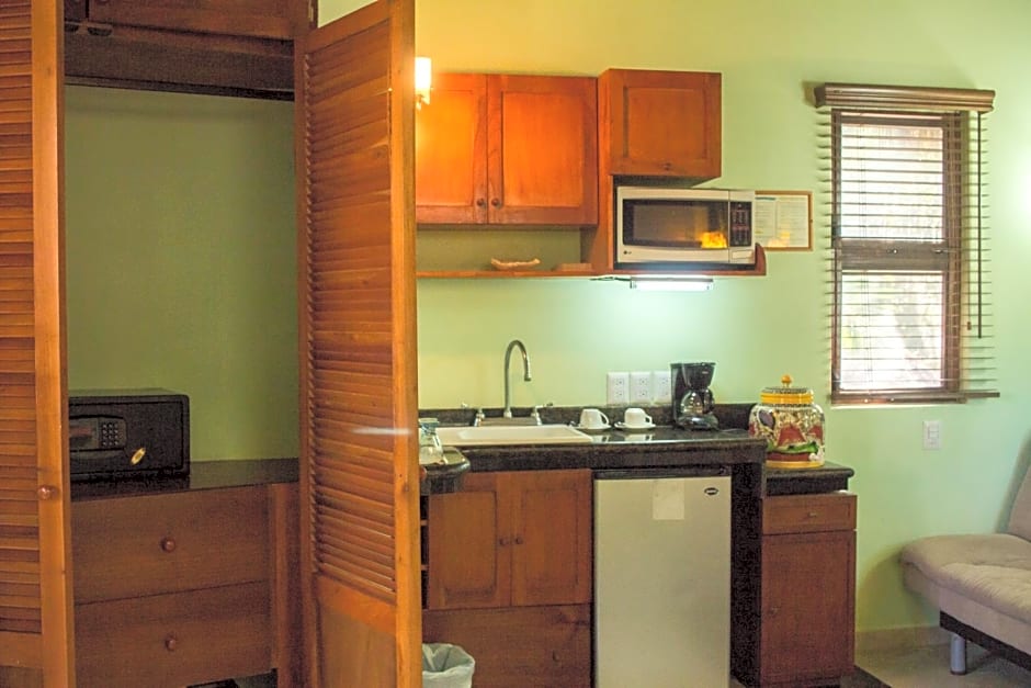Cocos Cabañas Playa del Carmen Adults Only