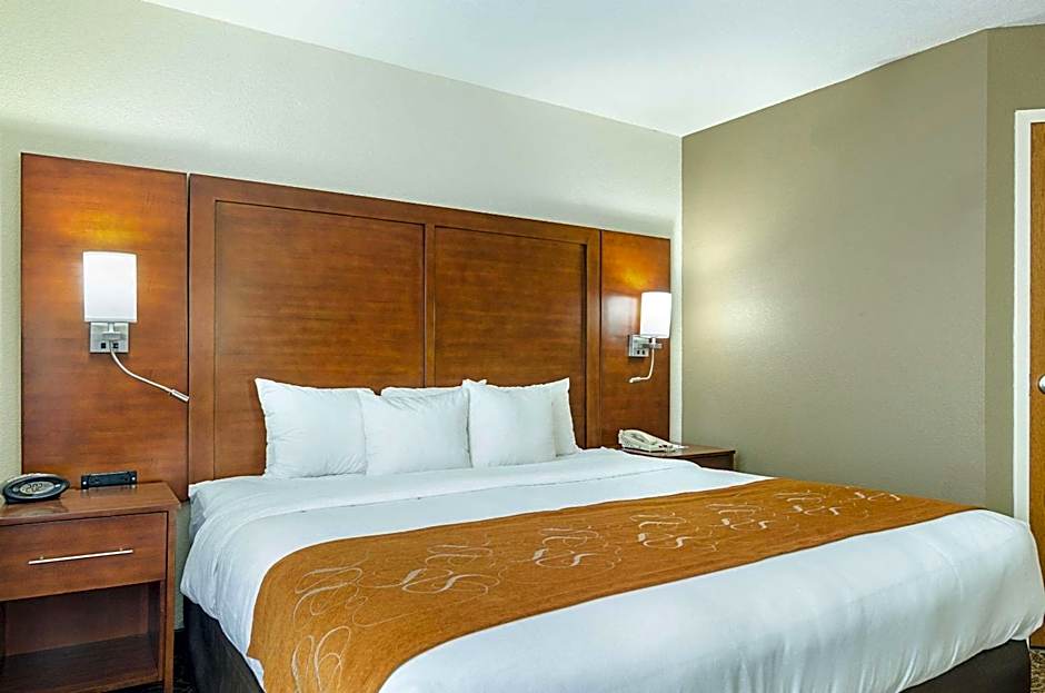 Quality Suites Springdale West I-49