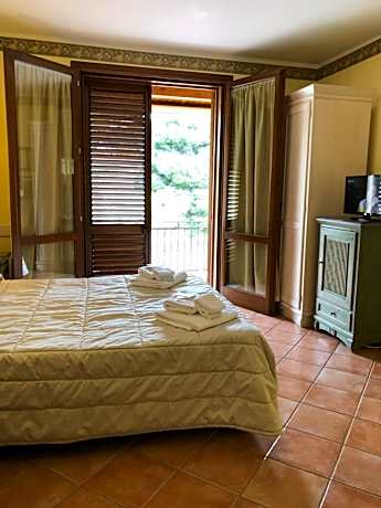 King Room with Balcony