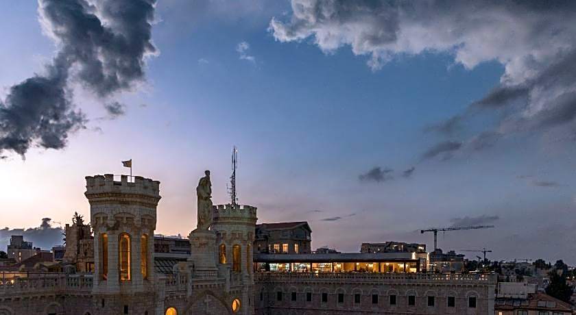 Notre Dame Center Guest House