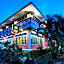 Tonmai Suites