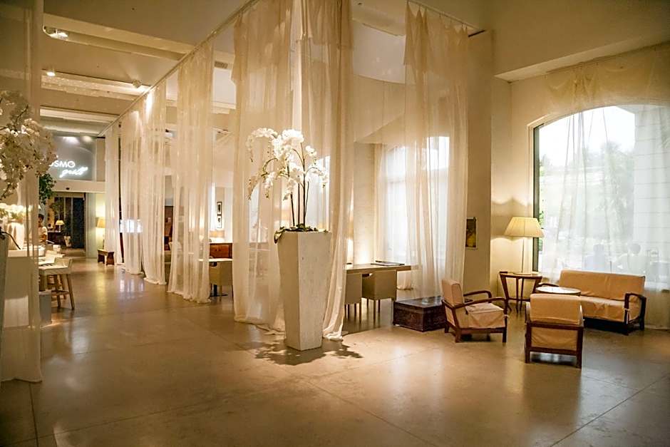 Cosmo Hotel Palace