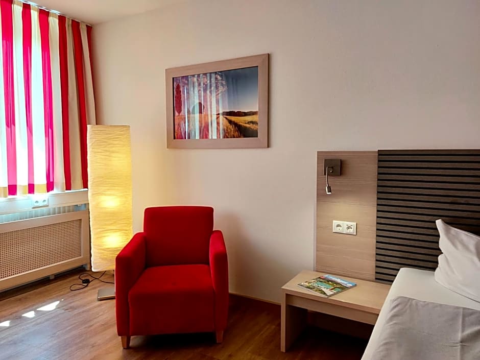 Heinrich Pesch Hotel