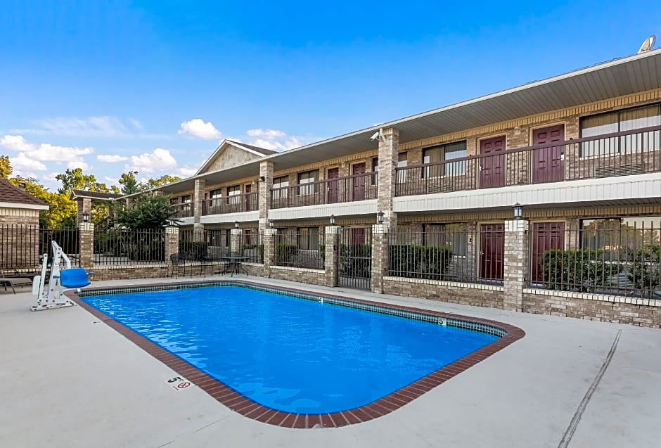 Red Roof Inn Conroe North - Willis