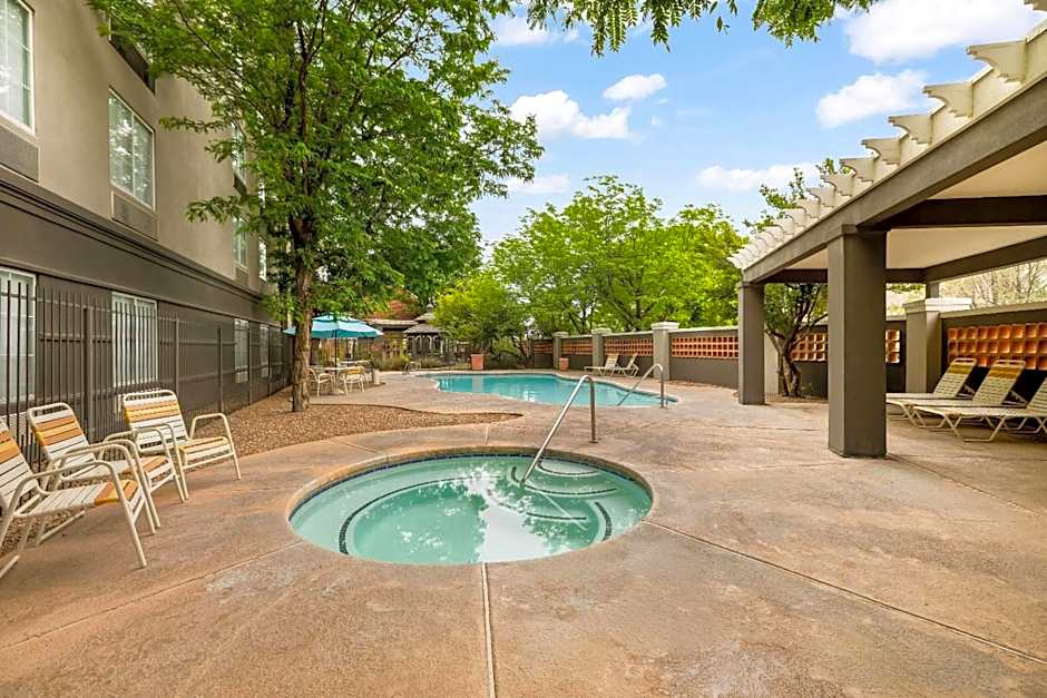 La Quinta Inn & Suites by Wyndham Albuquerque West