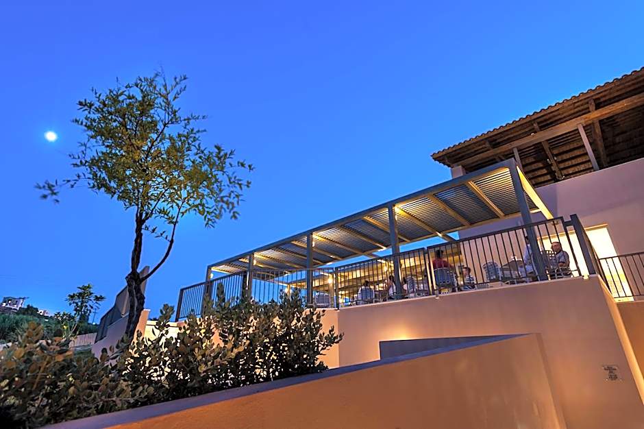 Giannoulis – Santa Marina Beach Hotel