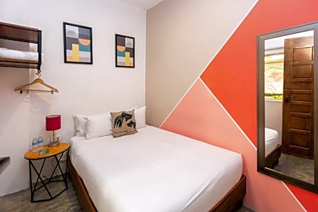 Compact Private Room, Shared Bathroom